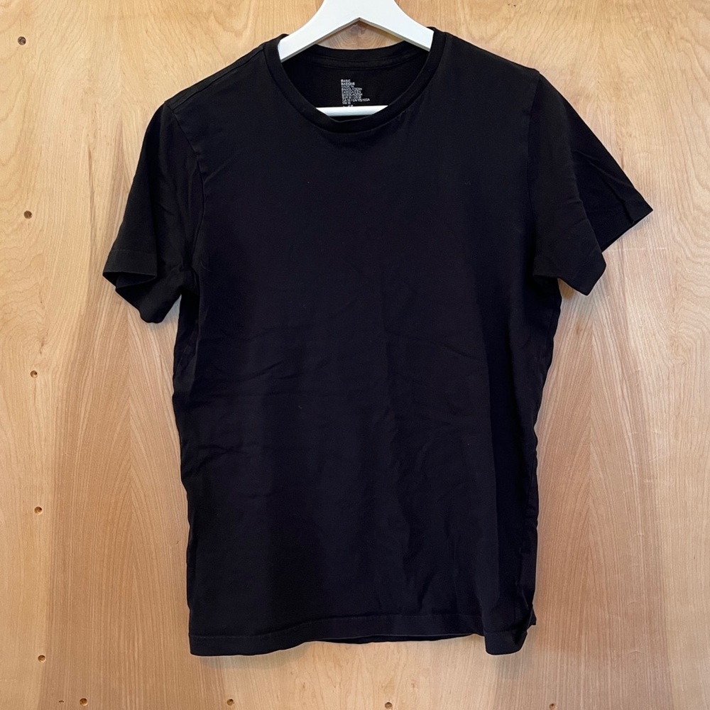 Classic H&M Men's Black T-Shirt